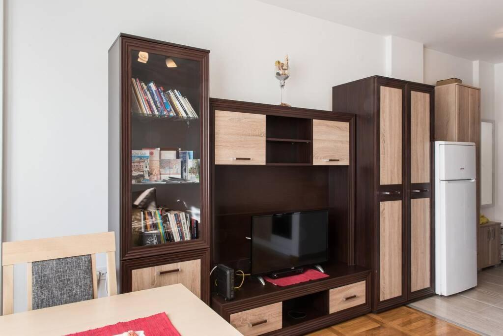 Apartman Bulevar โนวีซาด ภายนอก รูปภาพ